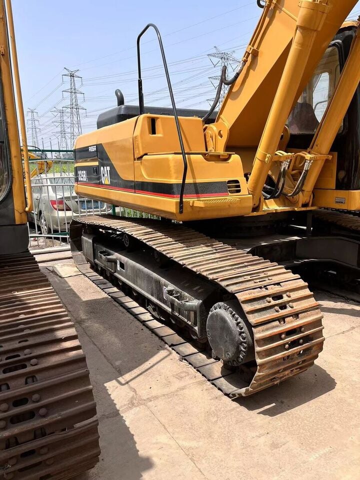 2016 Caterpillar 325BL Crawler Excavator 2016 Caterpillar 325BL Crawler Excavator