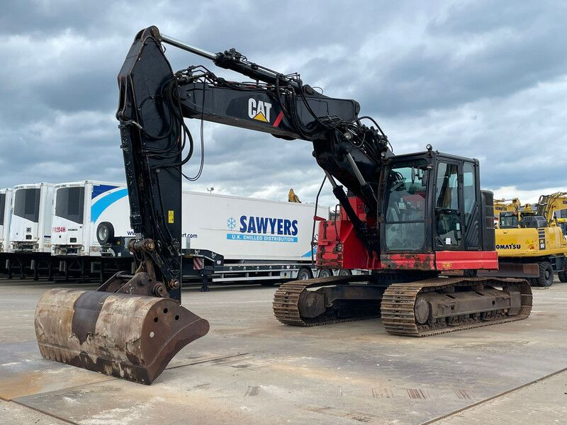 2016 Caterpillar 325FL Crawler Excavator