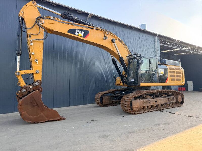 2016 Caterpillar 352F Crawler Excavator 2016 Caterpillar 352F Crawler Excavator