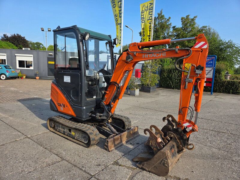 2016 Hitachi ZX18-3 CLR Mini Excavator