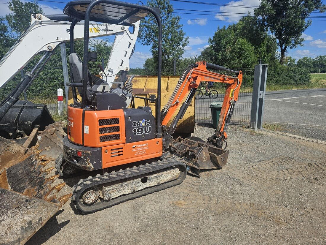 2016 Hitachi ZX19U Mini Excavator 2016 Hitachi ZX19U Mini Excavator