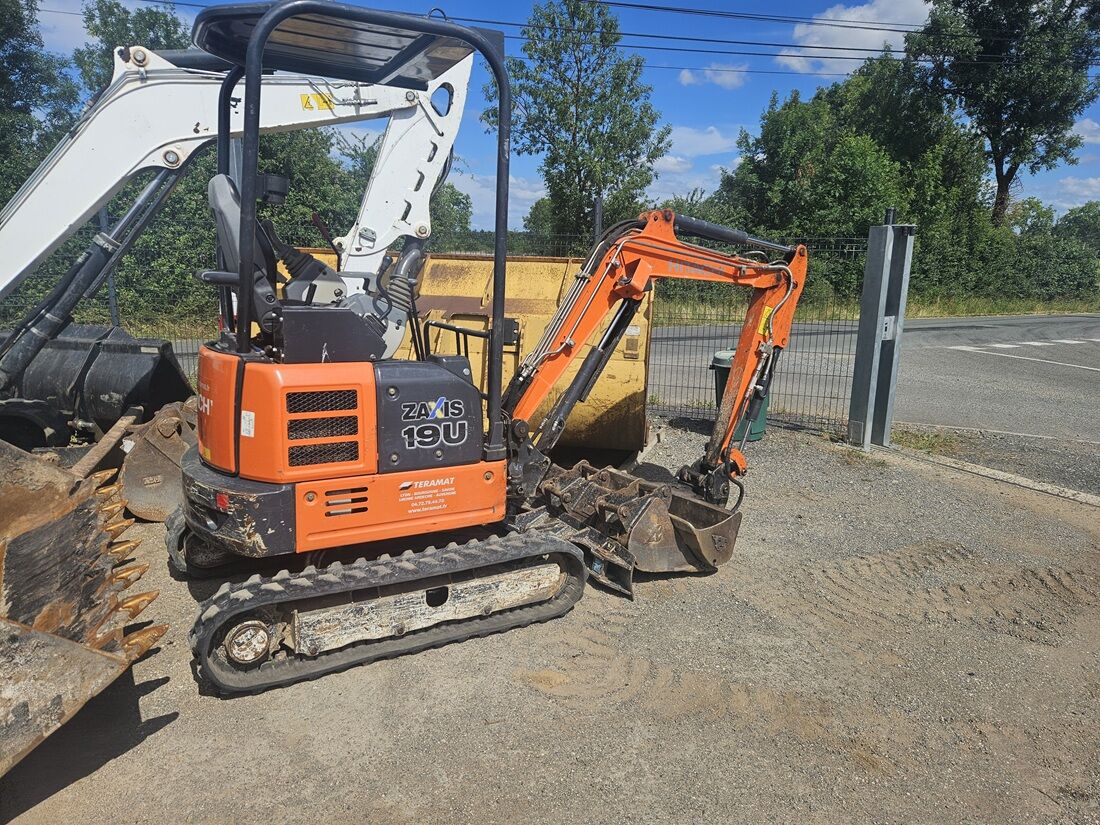 2016 Hitachi ZX19U Mini Excavator