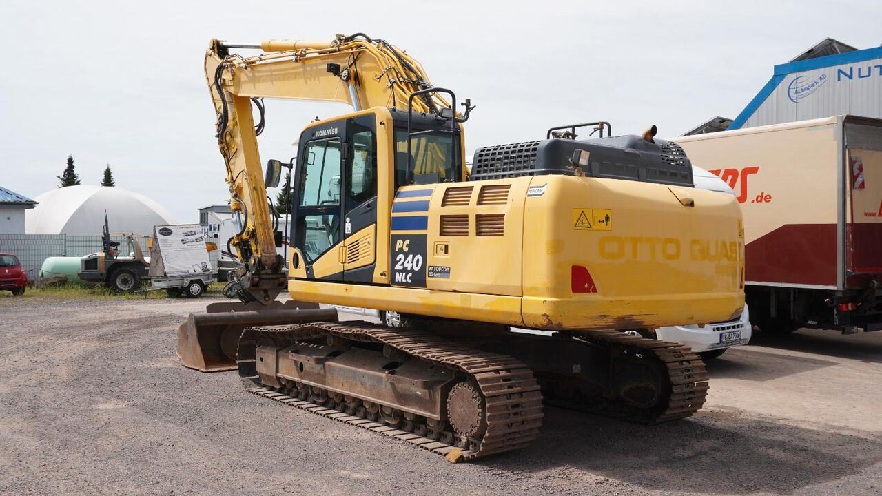 2016 Komatsu PC240NLC-11 Crawler Excavator
