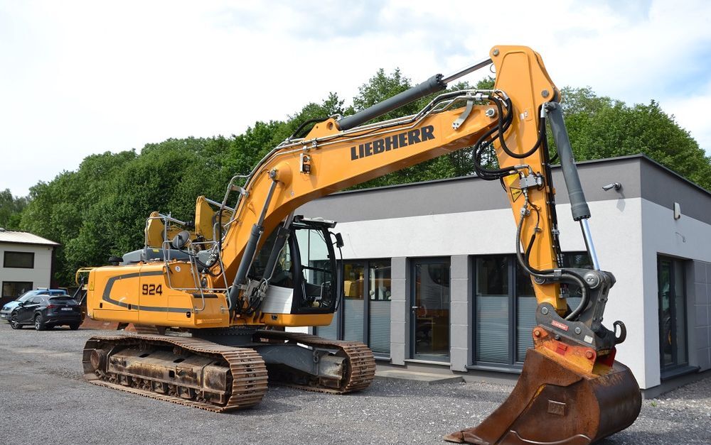 2016 Liebherr 924 Crawler Excavator 2016 Liebherr 924 Crawler Excavator
