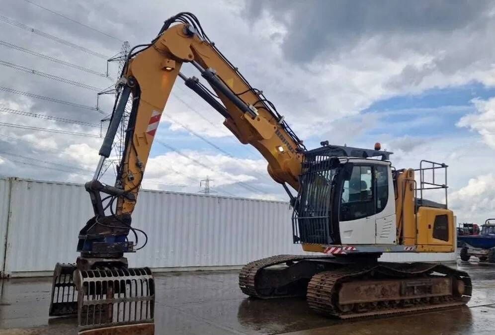 2016 Liebherr LH22 C Material Handler