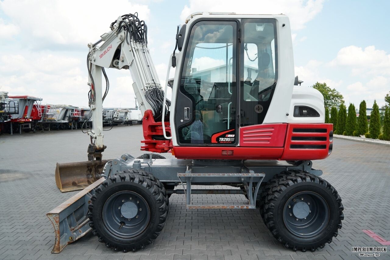 2016 Takeuchi TB 295W Wheel Excavator