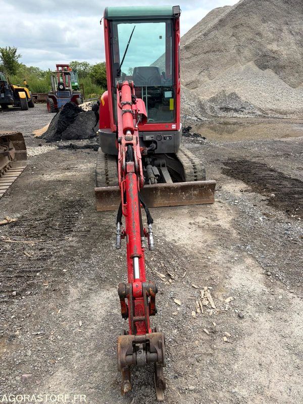 2016 Volvo ECR25D Mini Excavator