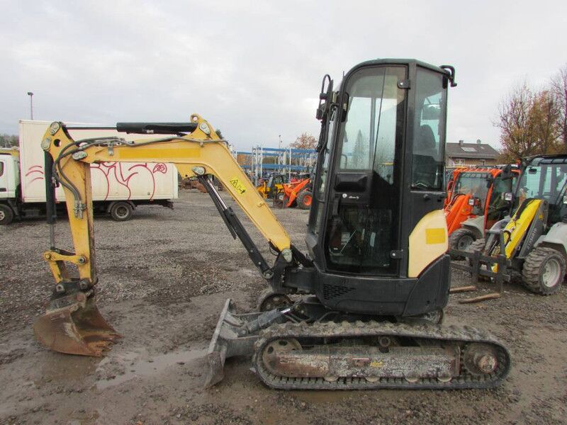2016 Yanmar VIO 25 Mini Excavator 2016 Yanmar VIO 25 Mini Excavator