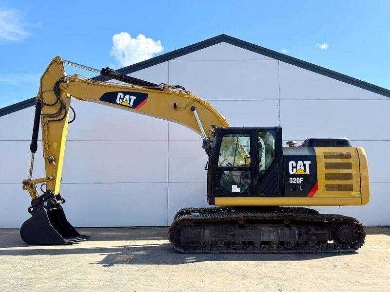 2017 Caterpillar 320FL Crawler Excavator 2017 Caterpillar 320FL Crawler Excavator