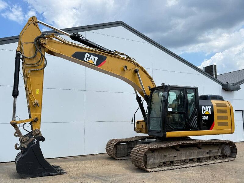 2017 Caterpillar 320FL Crawler Excavator