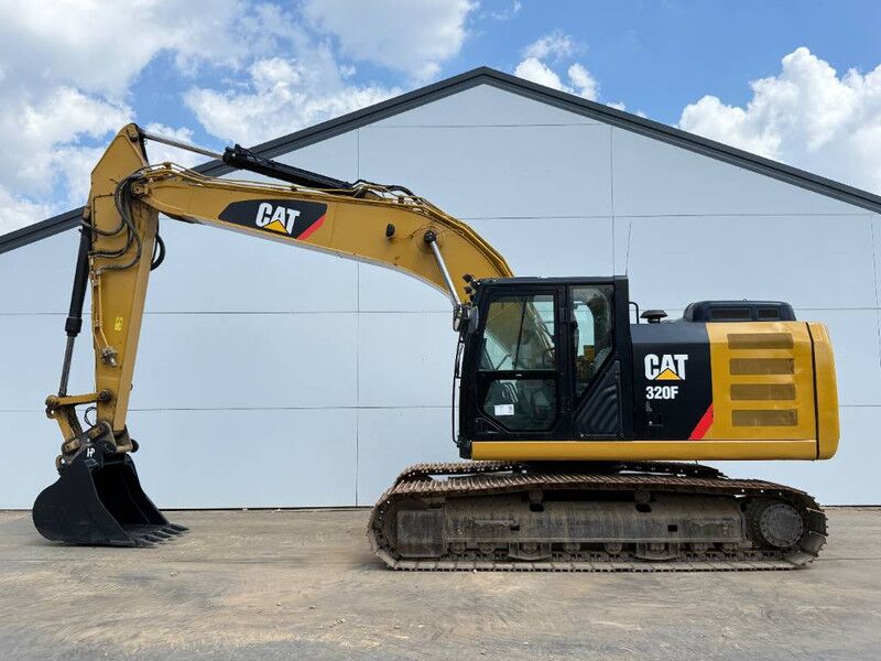2017 Caterpillar 320FL Crawler Excavator 2017 Caterpillar 320FL Crawler Excavator