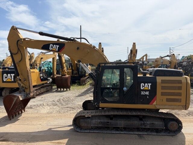 2017 Caterpillar 324EL Crawler Excavator