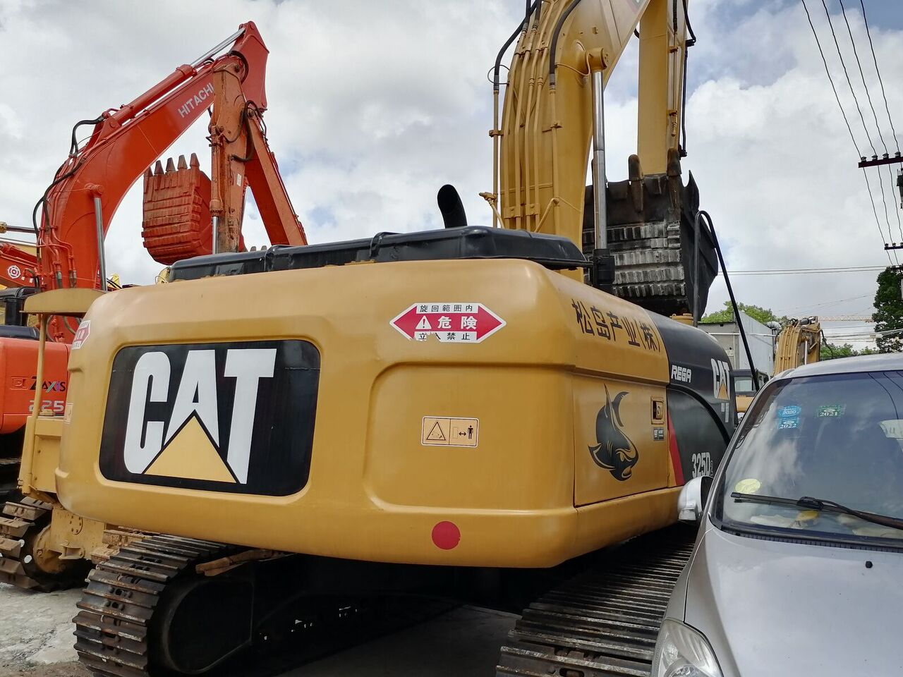2017 Caterpillar 325D Crawler Excavator 2017 Caterpillar 325D Crawler Excavator