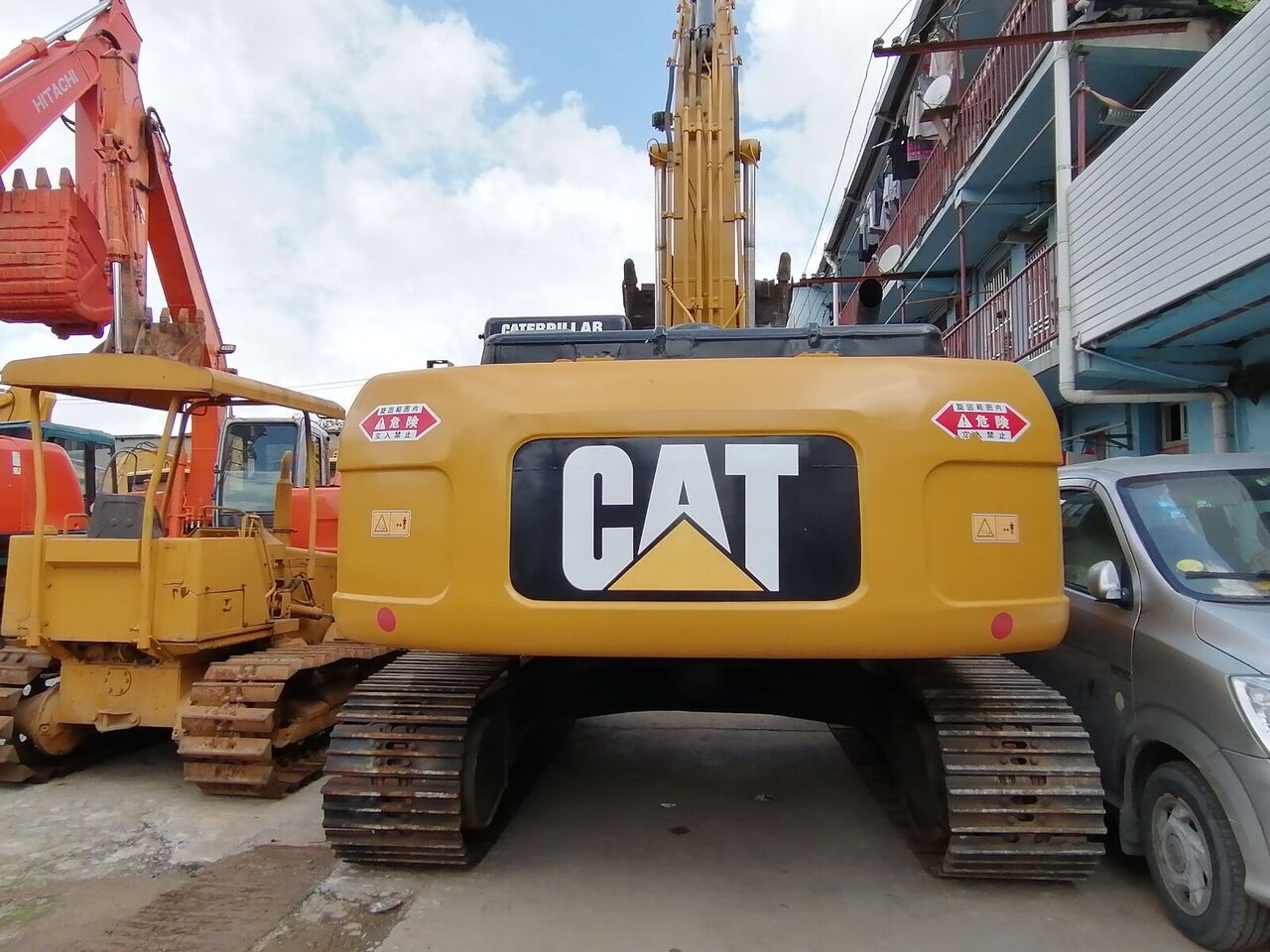 2017 Caterpillar 325D Crawler Excavator