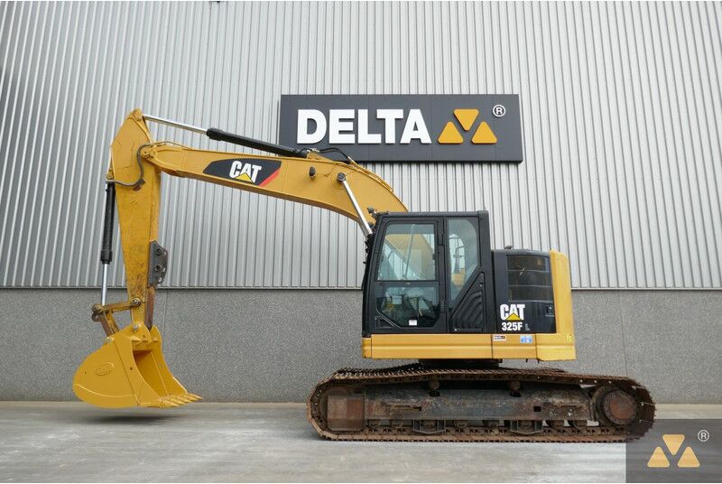 2017 Caterpillar 325FL Crawler Excavator 2017 Caterpillar 325FL Crawler Excavator