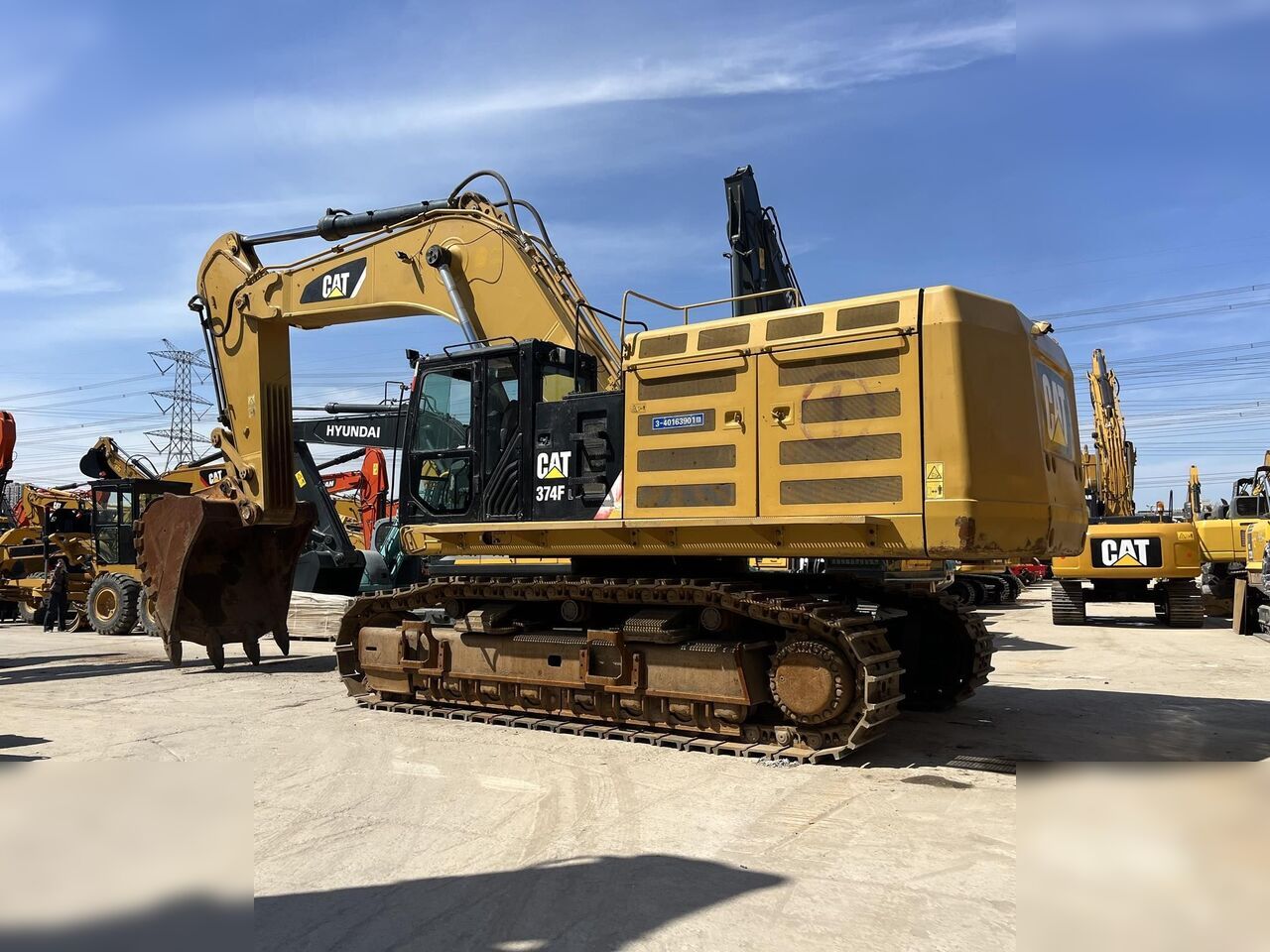 2017 Caterpillar 374FL Crawler Excavator