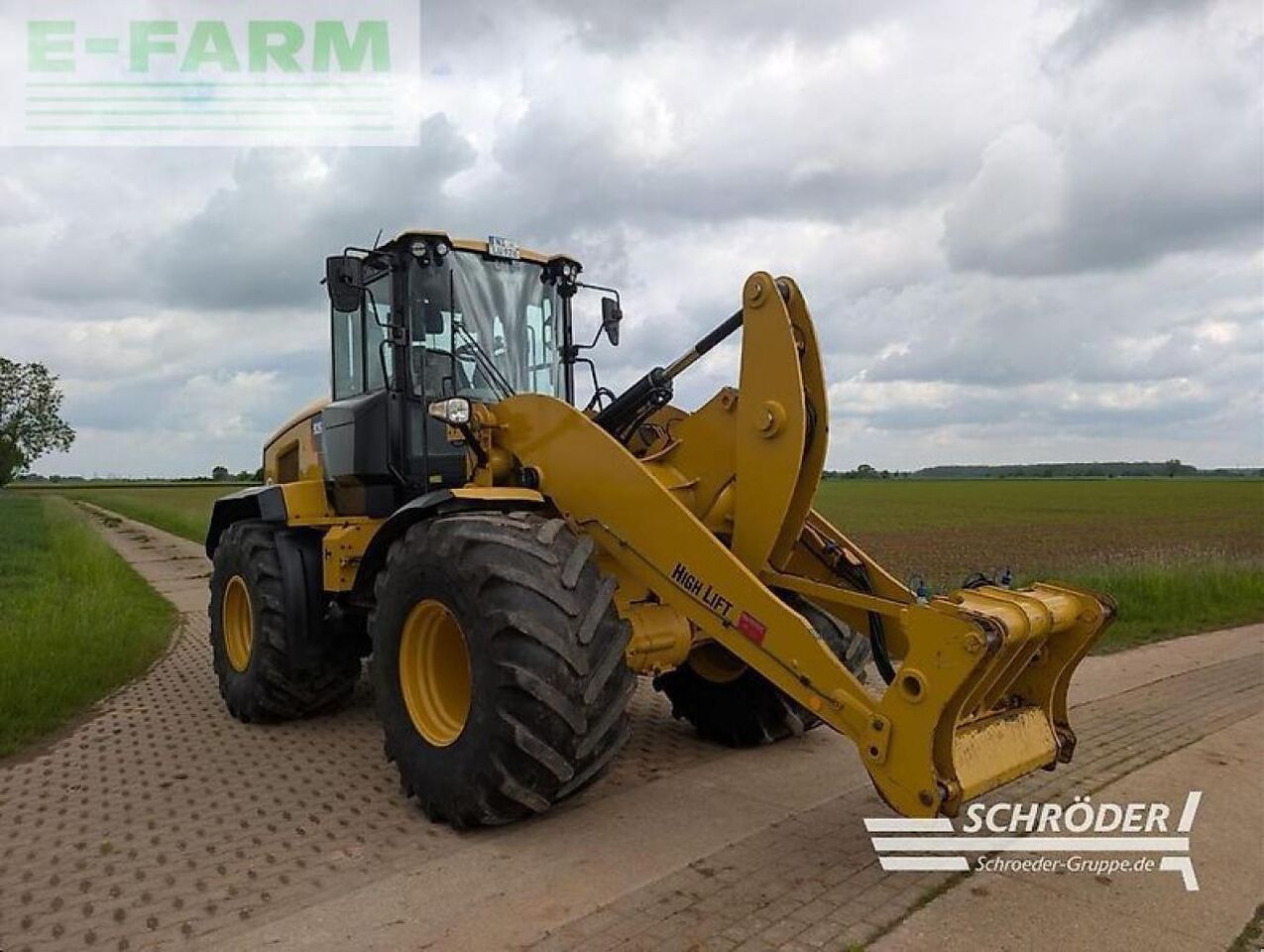 2017 Caterpillar 926M Mini Excavator 2017 Caterpillar 926M Mini Excavator
