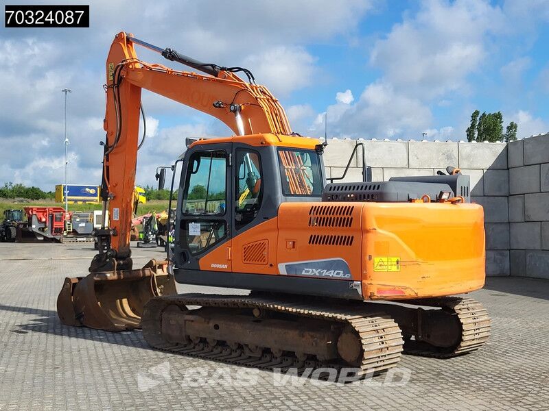 2017 Doosan DX140LC-5 Crawler Excavator