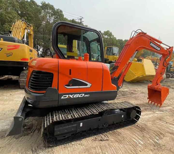 2017 Doosan DX60-9C
