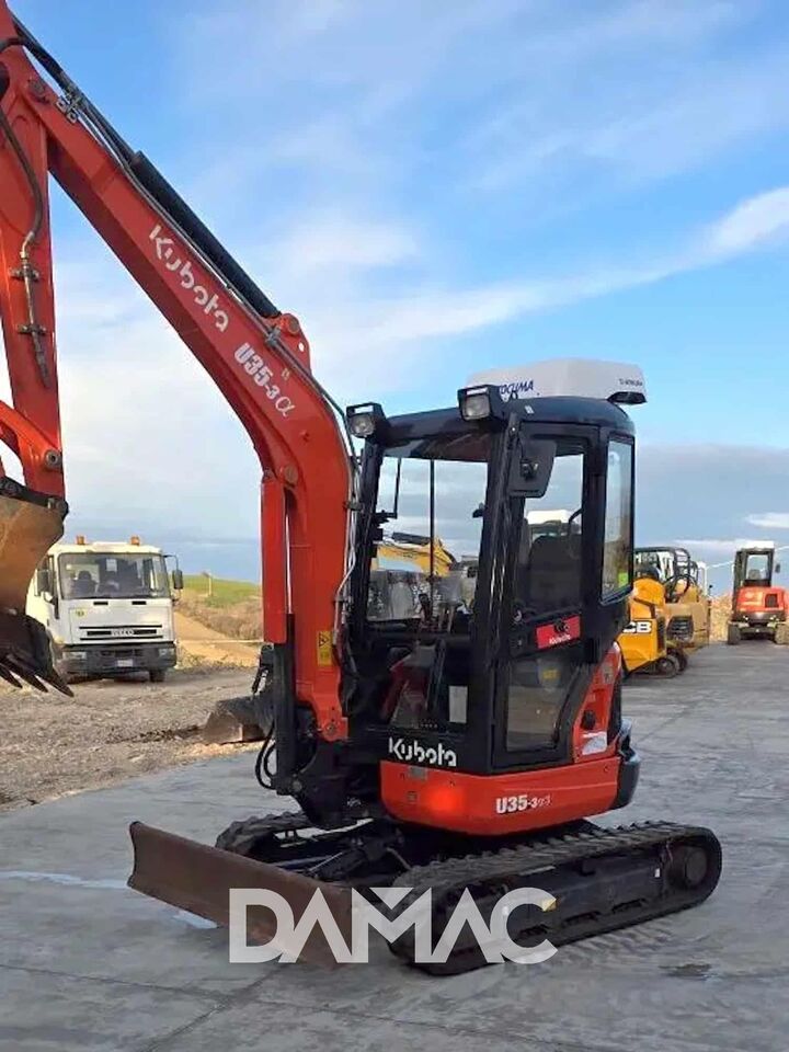 2017 Kubota U-35-3A3 Mini Excavator 2017 Kubota U-35-3A3 Mini Excavator