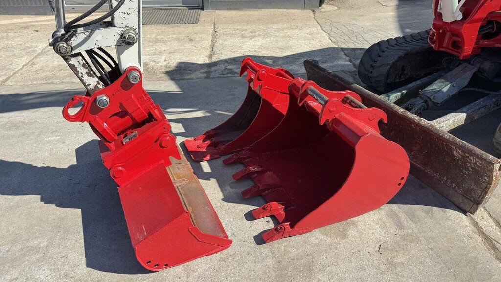 2017 Takeuchi TB240 Mini Excavator