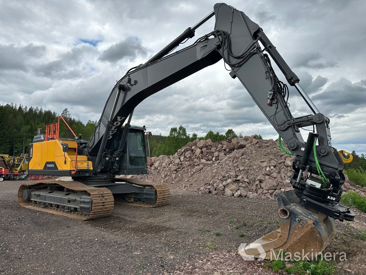2017 Volvo EC300EL Crawler Excavator 2017 Volvo EC300EL Crawler Excavator