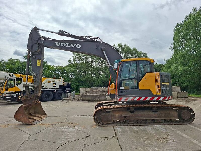 2017 Volvo ECR235EL Crawler Excavator 2017 Volvo ECR235EL Crawler Excavator