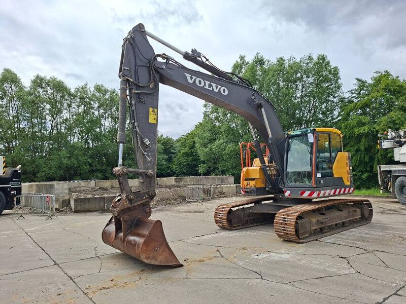 2017 Volvo ECR235EL Crawler Excavator