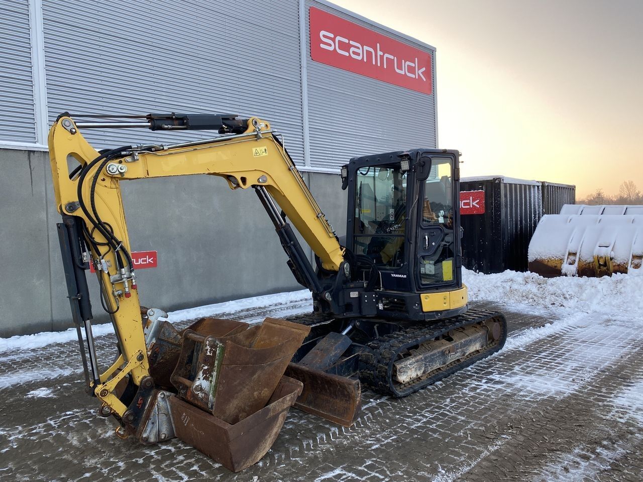 2017 Yanmar VIO50-6 mini excavator, side view 2017 Yanmar VIO50-6 mini excavator, side view
