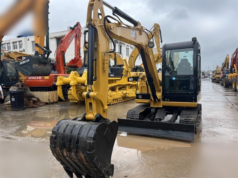 2018 Caterpillar 305.5E2 Mini Excavator 2018 Caterpillar 305.5E2 Mini Excavator