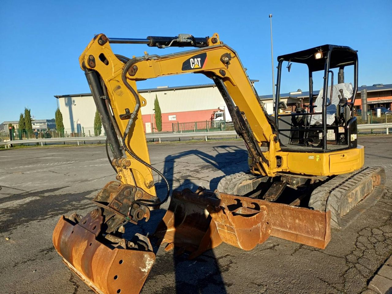 2018 Caterpillar 305E2 crawler excavator, front three-quarter view 2018 Caterpillar 305E2 crawler excavator, front three-quarter view
