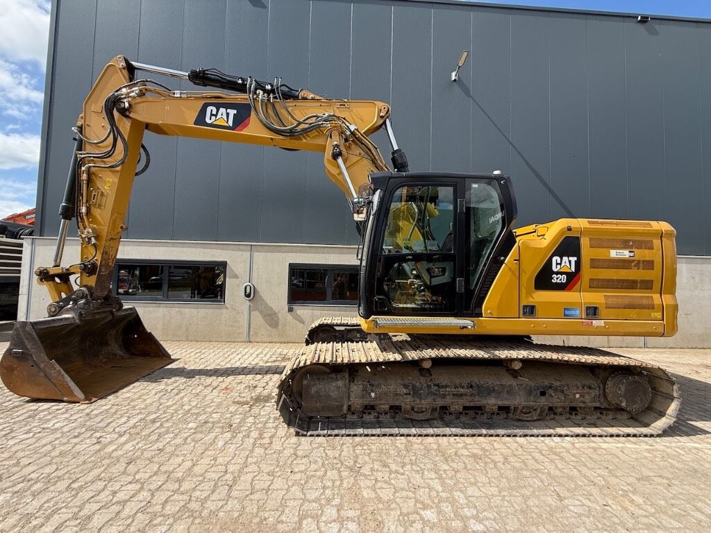2018 Caterpillar 320 Crawler Excavator