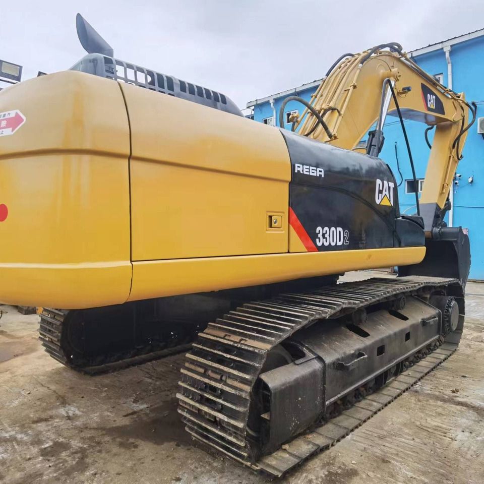 2018 Caterpillar 330D2 crawler excavator, rear three-quarter view 2018 Caterpillar 330D2 crawler excavator, rear three-quarter view
