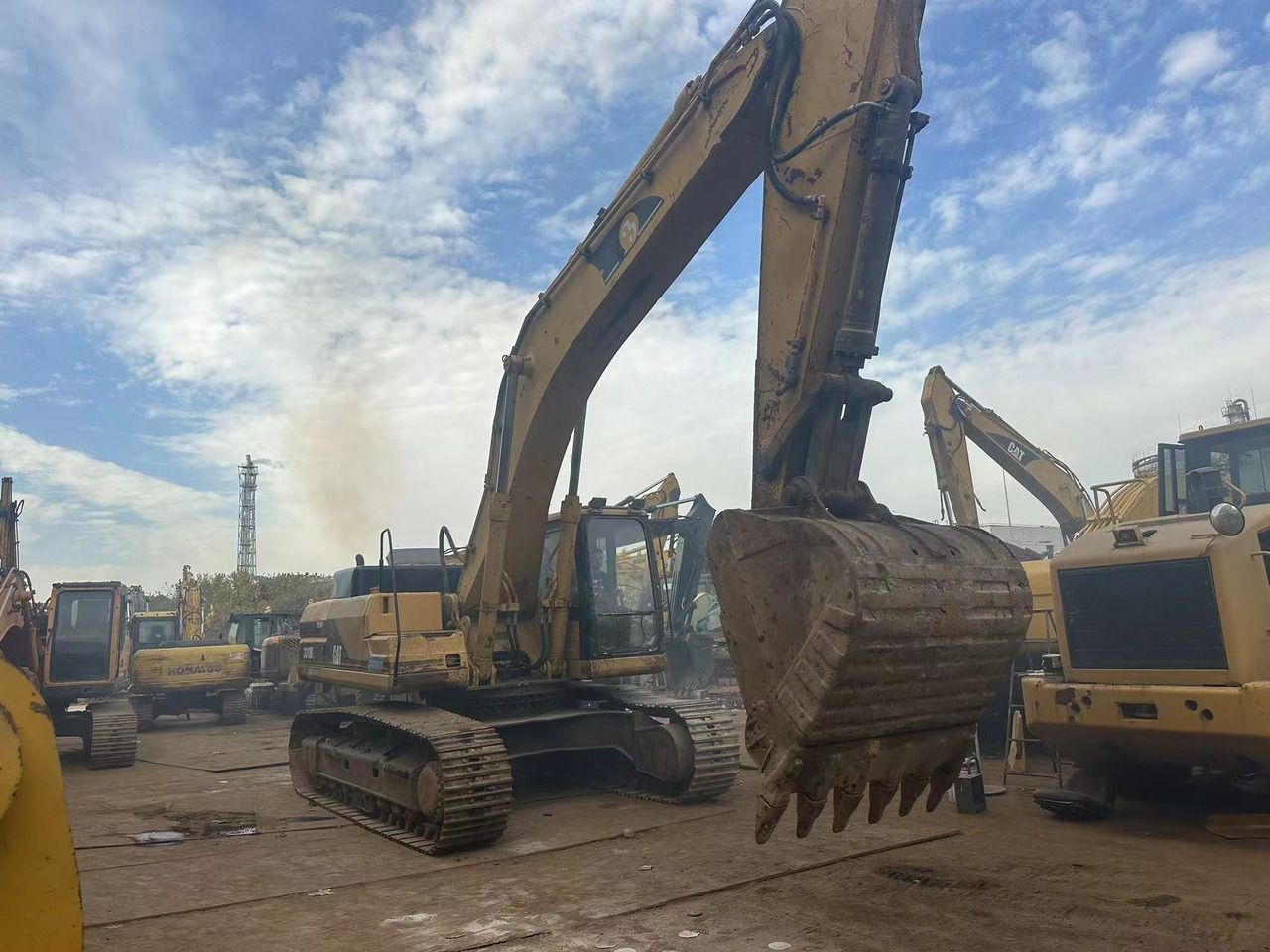 2018 Caterpillar 330BL Crawler Excavator