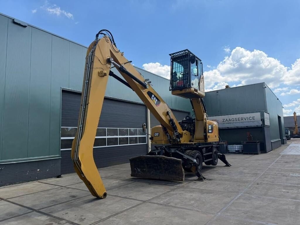 2018 Caterpillar MH3022 Material Handler