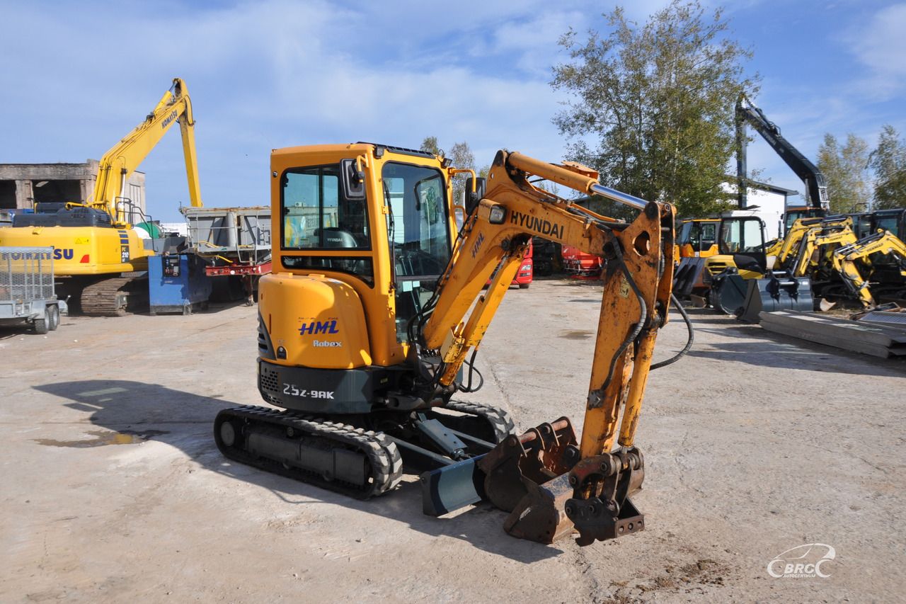 2018 Hyundai R25Z-9AK Mini Excavator