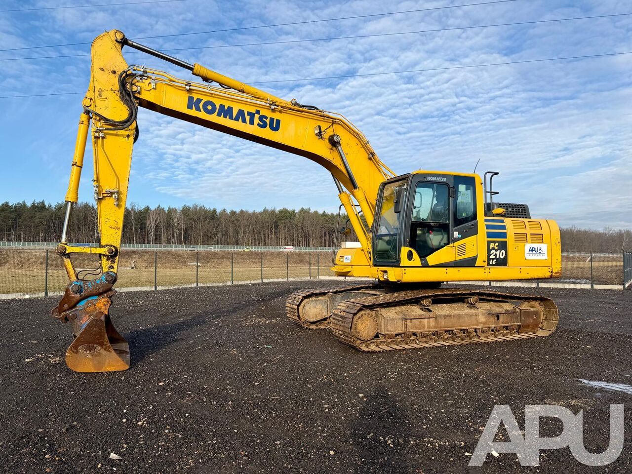 2018 Komatsu PC210LC-11 Crawler Excavator