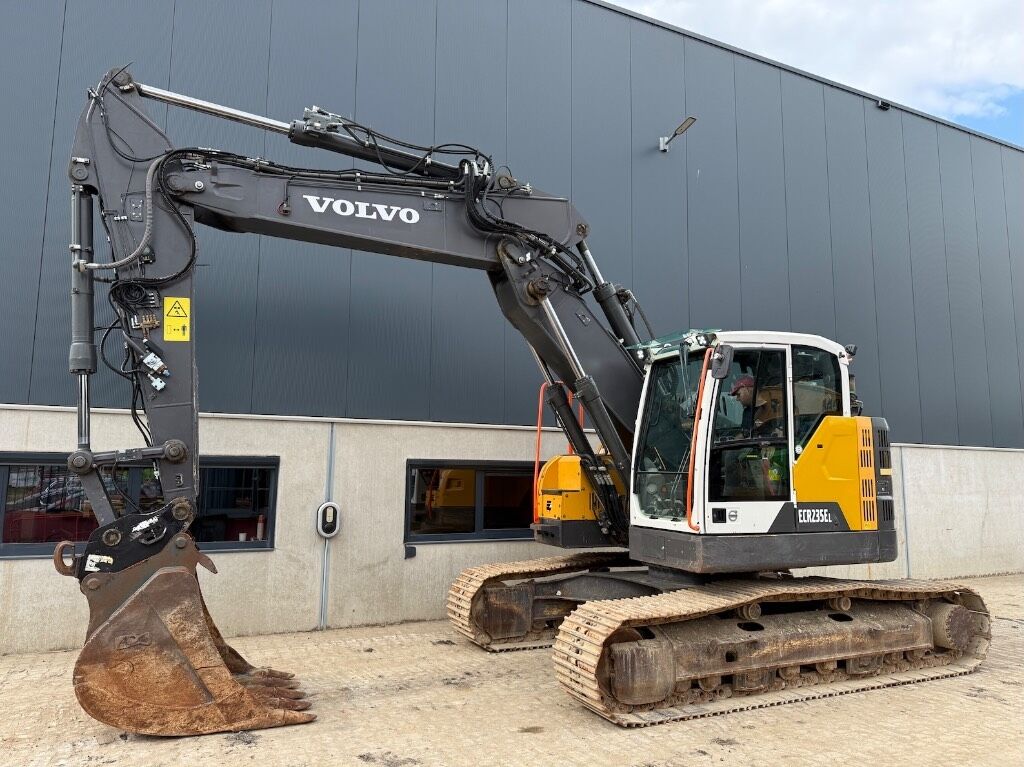 2018 Volvo ECR235EL Crawler Excavator