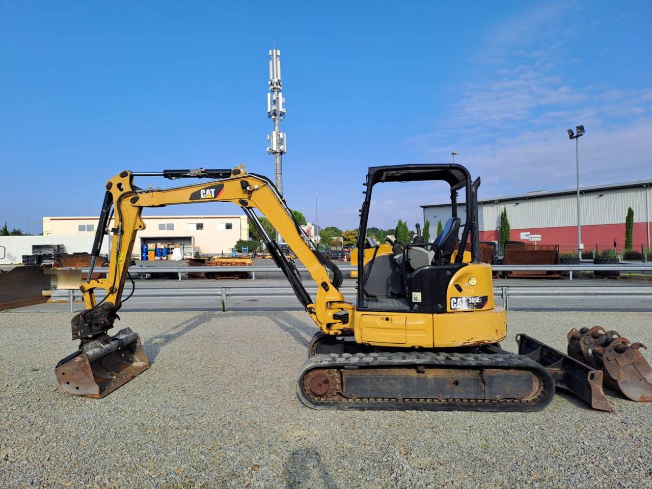 2019 Caterpillar 305E2 crawler excavator, side view
