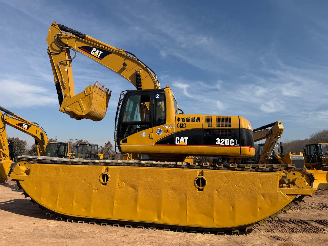 2019 Caterpillar 320CL Amphibious Excavator 2019 Caterpillar 320CL Amphibious Excavator