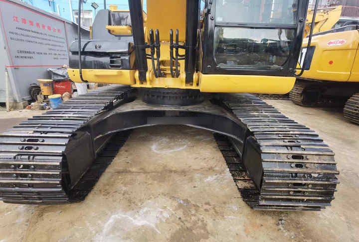 2019 Caterpillar 320D2 Crawler Excavator