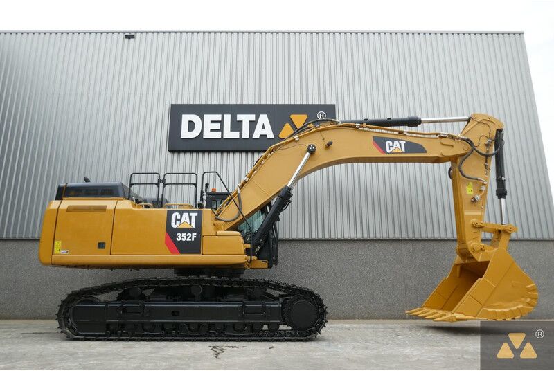 2019 Caterpillar 352F Crawler Excavator