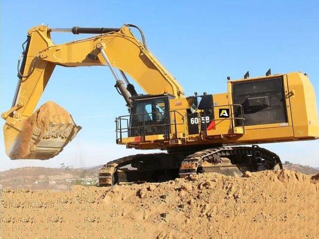 2019 Caterpillar 6015B crawler excavator side view 2019 Caterpillar 6015B crawler excavator side view