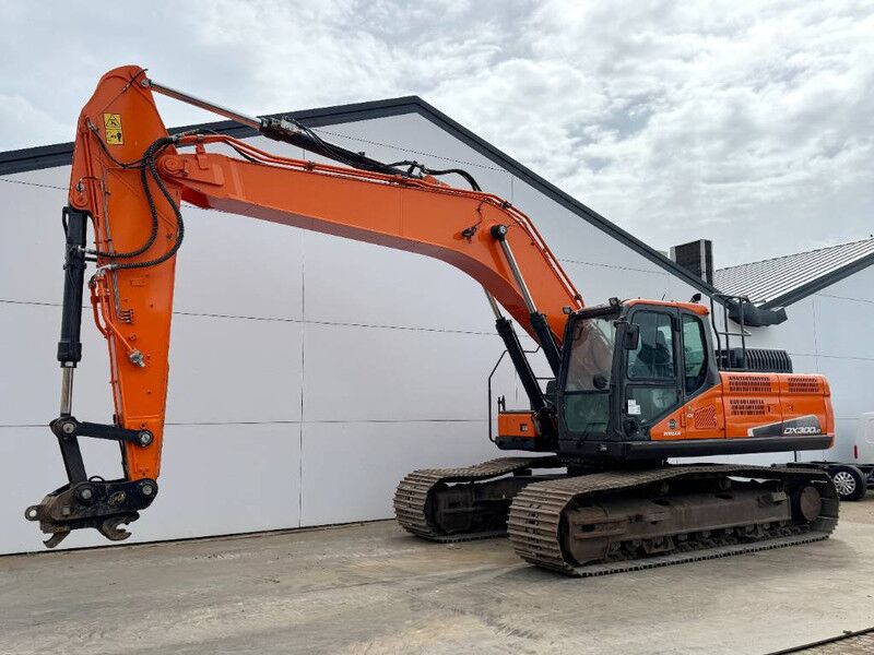 2019 Doosan DX300LC-5 Crawler Excavator