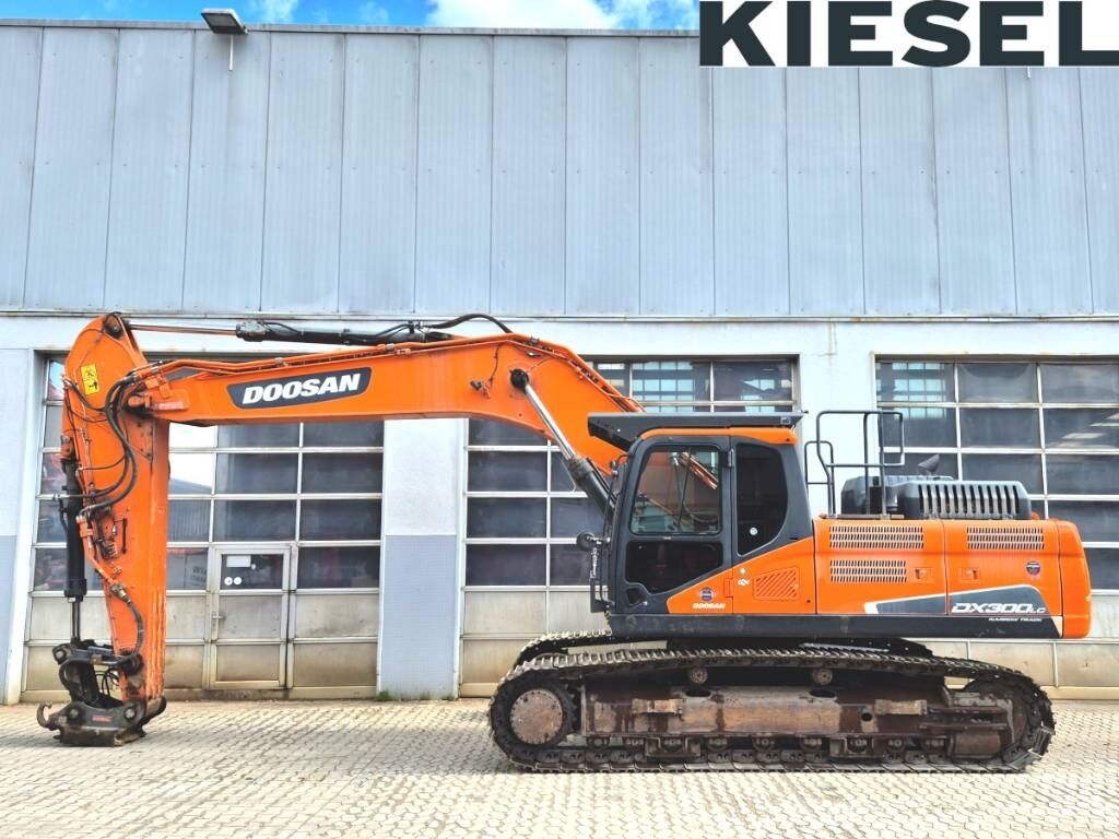 2019 Doosan DX300LC-5 Crawler Excavator 2019 Doosan DX300LC-5 Crawler Excavator