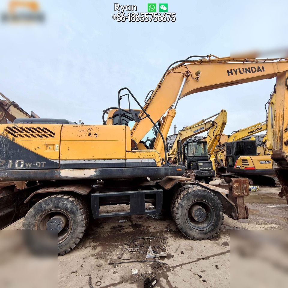 2019 Hyundai 210W-9T wheel excavator side view 2019 Hyundai 210W-9T wheel excavator side view