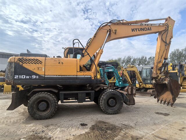 2019 Hyundai R210W-9S Wheel Excavator 2019 Hyundai R210W-9S Wheel Excavator