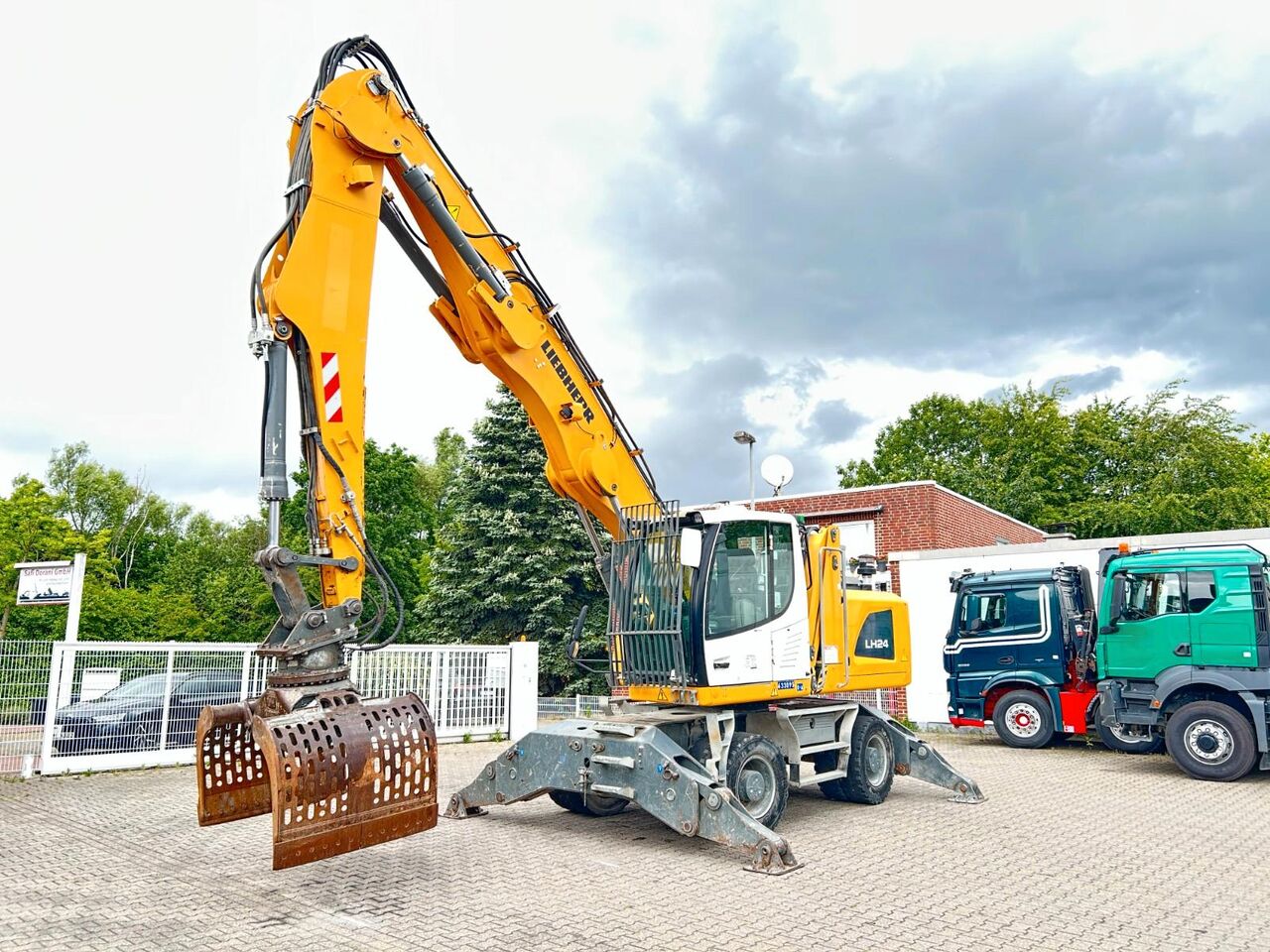 2019 Liebherr LH24 M Material Handler