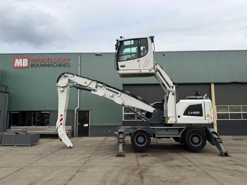 2019 Liebherr LH22M Material Handler