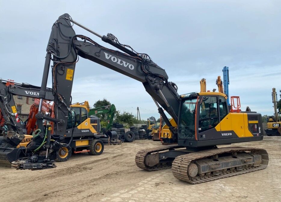 2019 Volvo EC220EL Crawler Excavator 2019 Volvo EC220EL Crawler Excavator